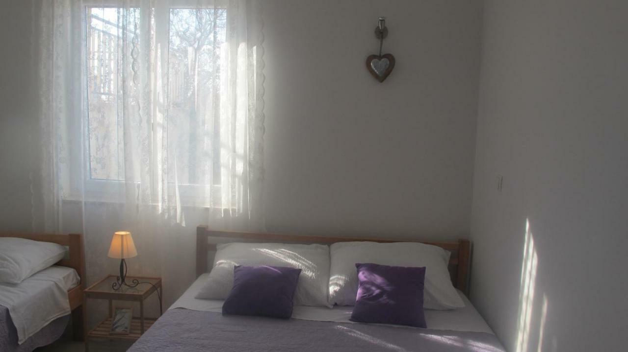 Magi House With Pool Apartment โปดสตรานา ภายนอก รูปภาพ